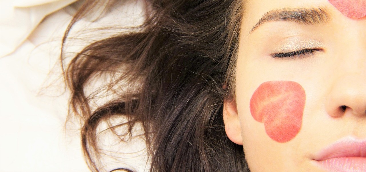 Maquillaje como terapia psicológica. Foto: Pxabay