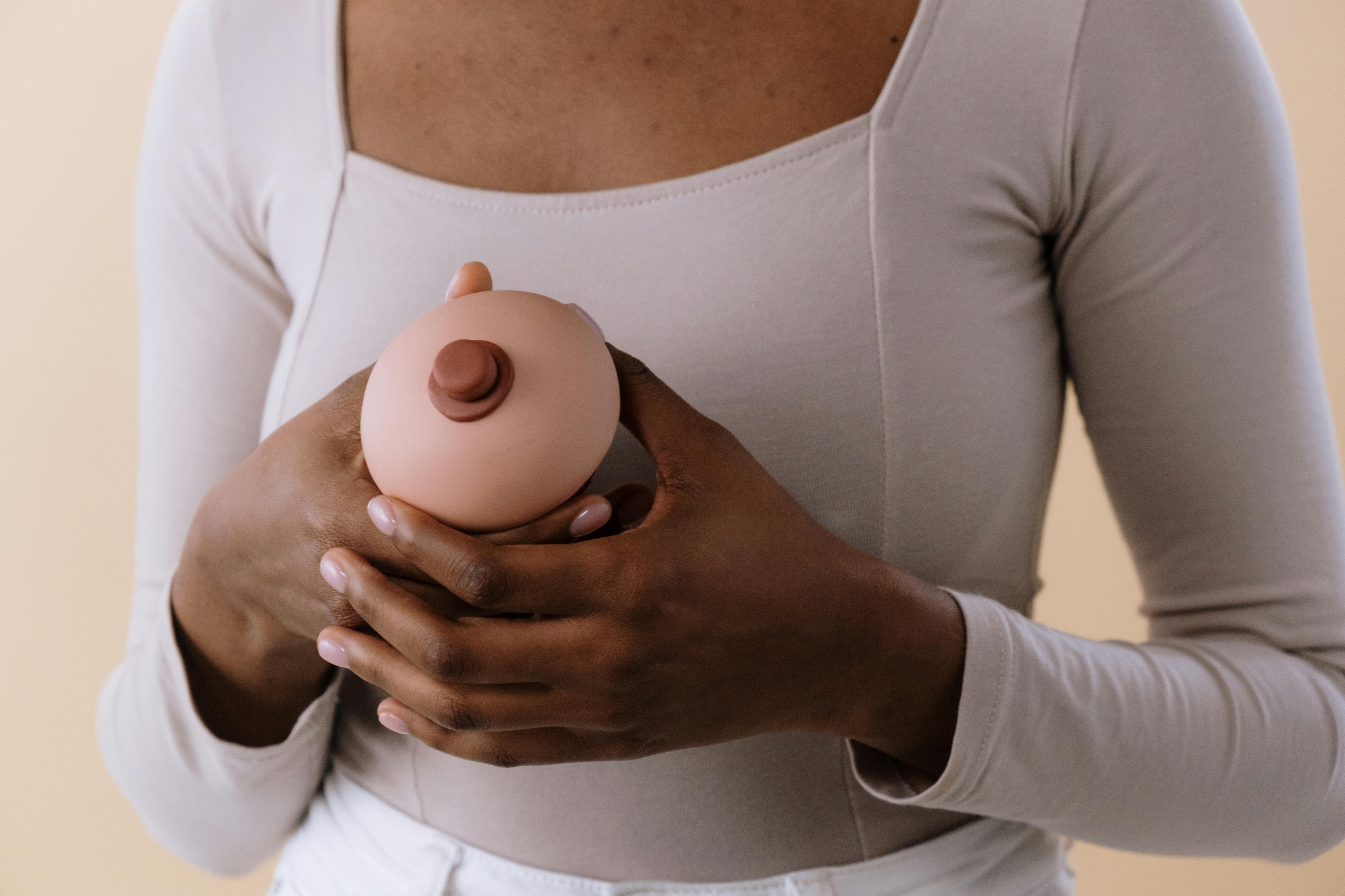 pexels-cottonbro-5702165 Cáncer de mama: "conoce tus limones"