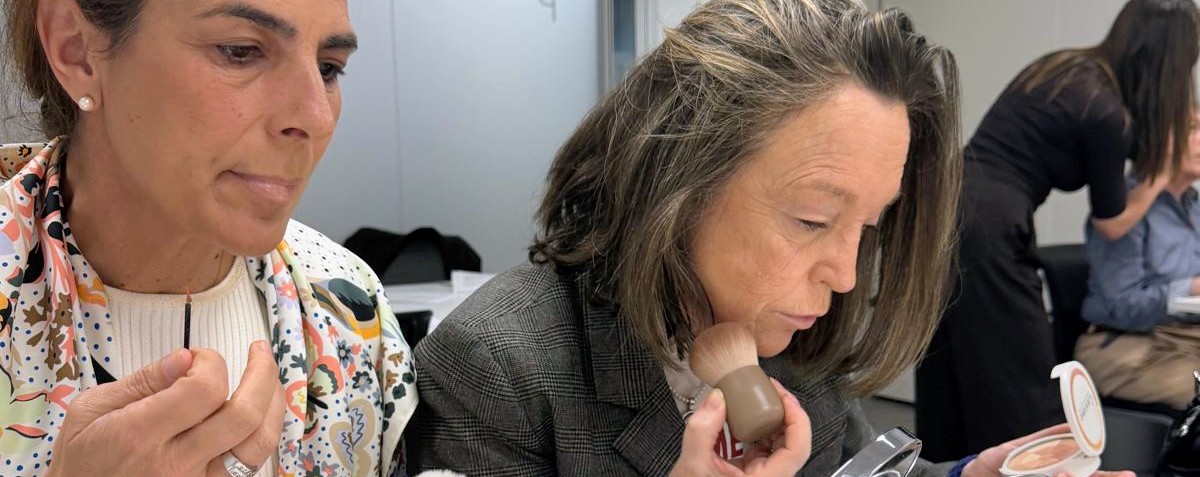 Taller para cuidar la piel en el cáncer de pulmón. Foto: Berbés